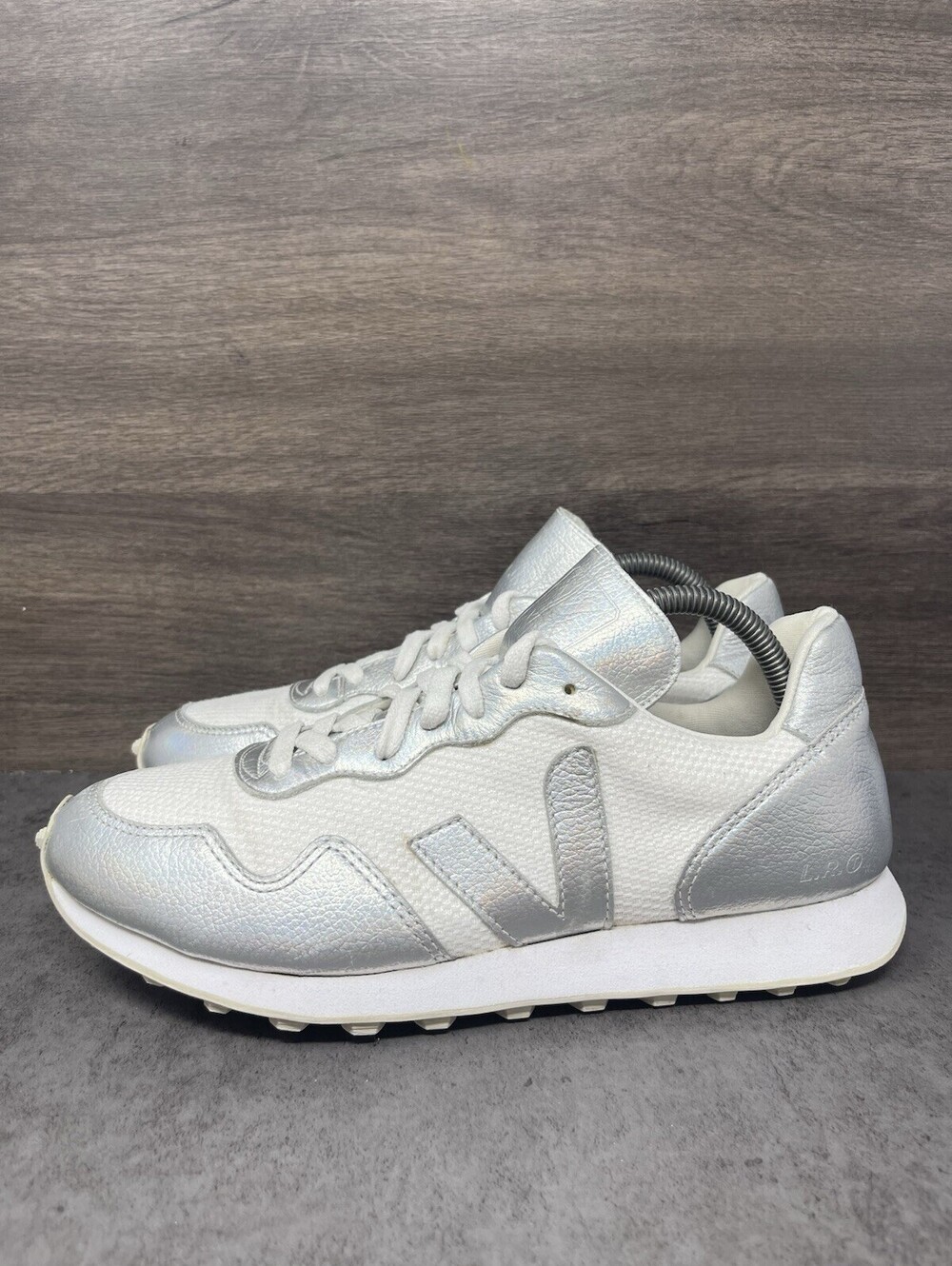 VEJA Rio Branco Womens Size 10 White Silver Metallic Retro Casual Sneakers